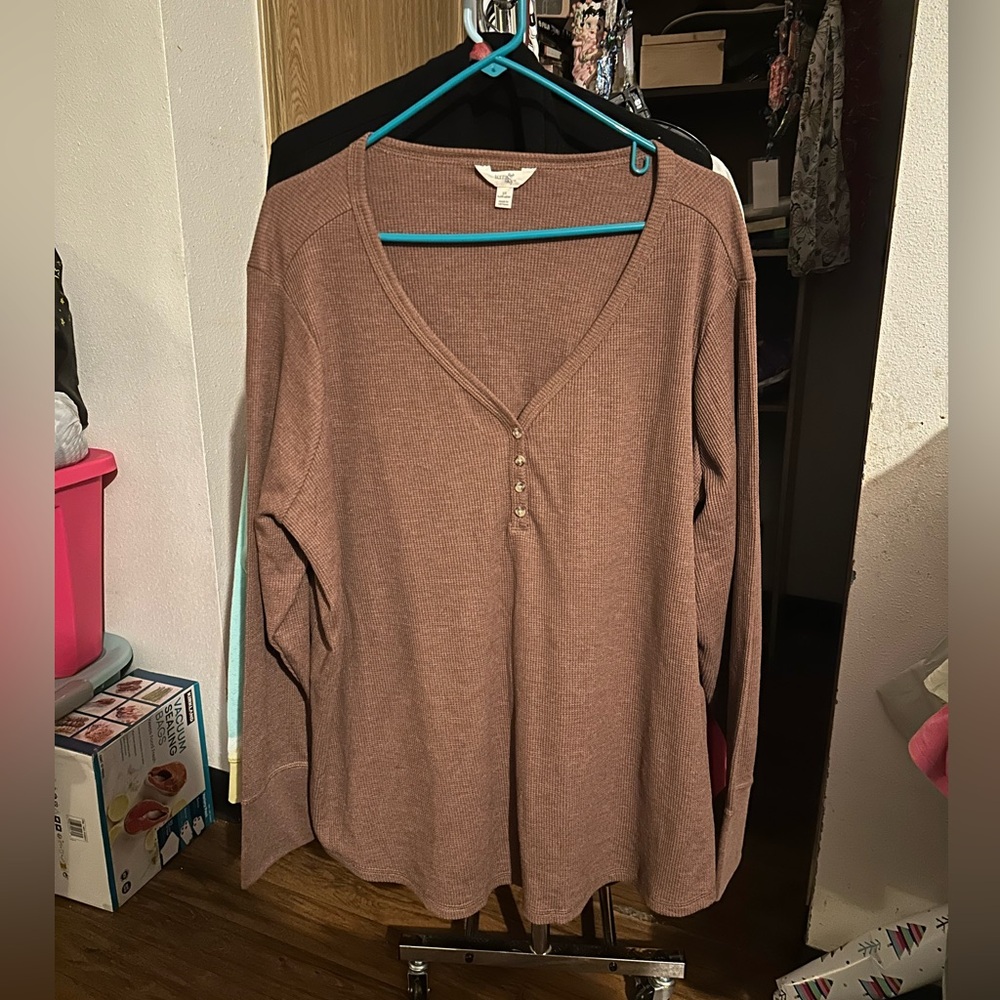 🆕Terra & Sky Women’s plus-size Brown long-sleeve Waffle-knit Henley Top❤️❤️3X - Picture 6 of 8
